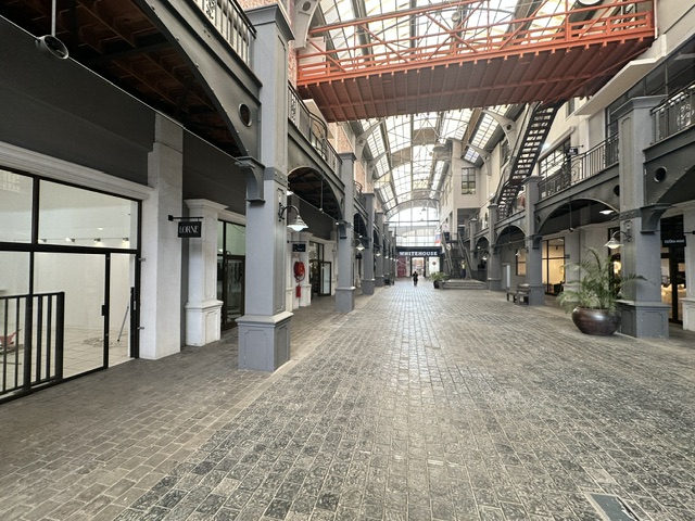 To Let Commercial Property for Rent in Woodstock Western Cape